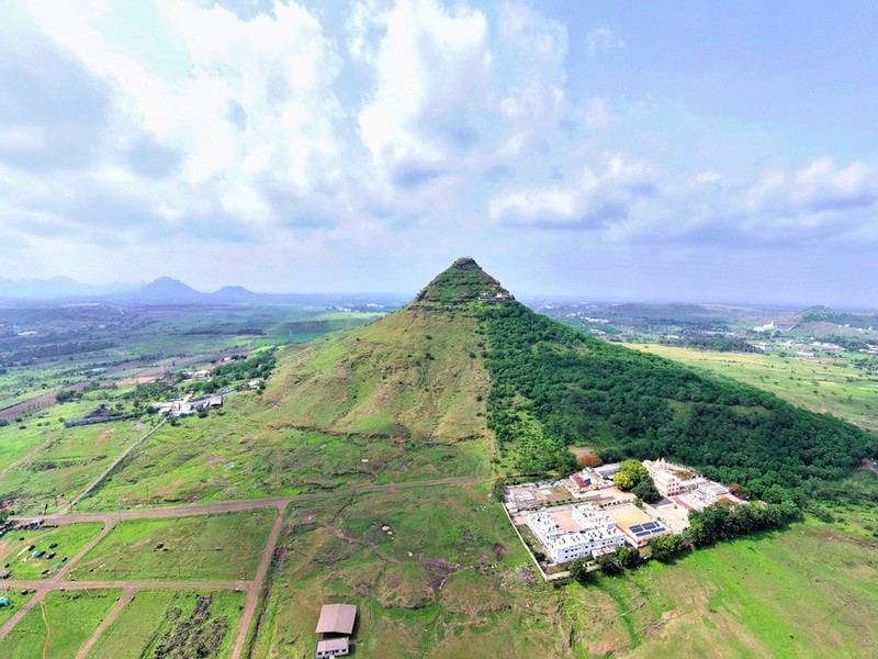 Makhamalabad – Near Chamar Leni